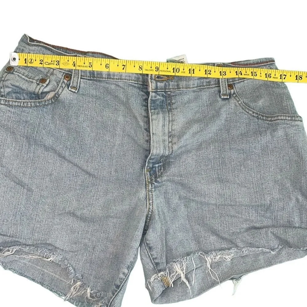 Levi’s 550 Shorts - Picture 4 of 7